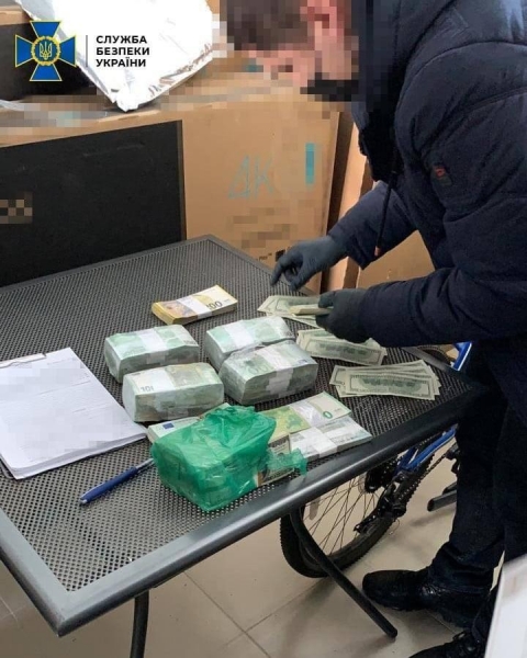 СБУ заблокировала схему присвоения средств руководством Львовского авиаремонтного завода