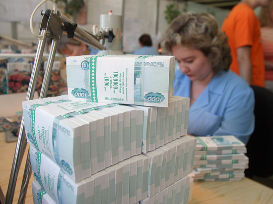 Рубль начал определяться с курсом на лето