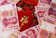 До 136 000 рублей: какие пенсии платят в соседней стране