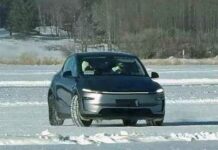 В Китае заметили на тестах обновленную Tesla Model Y