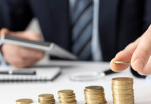 С 1 февраля социальные выплаты проиндексируют на 9,5%: кто и сколько получит