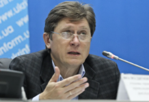 «Догадываемся, в связи с чем», – Фесенко заявил о старте «электоральной лихорадки» в Украине