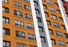 На московском первичном рынке жилья начался процесс «расслоения»