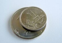 Рубль в феврале ждет переговоров России и США