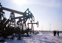 Эксперт назвал сценарий, при котором цены на нефть упадут до $30 за баррель