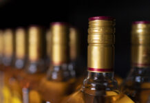 Продажи водки и коньяка резко снизились: россияне начали меньше пить