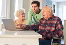 Некоторым украинским пенсионерам необходимо заменить удостоверение – ПФУ назвал причины и дал инструкции