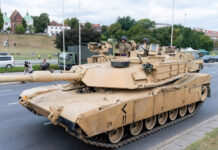 Создали потребителей: эксперт рассказал об истинных причинах тарифной войны США