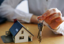 Россиянам могут запретить покупать квартиры за наличные: в чем подвох