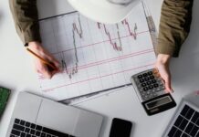 Специалисты указали на сомнительные движения экономики США после изменения политики Трампа