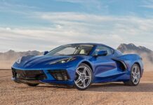 Chevrolet полностью переработал интерьер Corvette C8