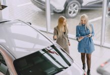 В апреле резко выросли продажи новых автомобилей в России