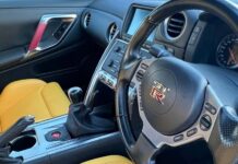 Nissan GT-R R35 впервые получил механическую коробку благодаря японским тюнерам