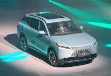 На российском рынке дебютировал новый флагманский кроссовер бренда Omoda