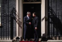 Зеленский в Лондоне: переговоры со Стармером о военной поддержке и санкциях