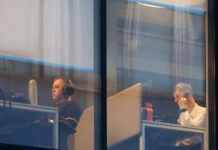 Парадоксы российского рынка труда: работодатели говорят о дефиците, но сокращают предложения