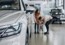 Семьи с двумя детьми получили доступ к льготному автокредитованию