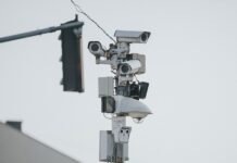 В России призвали к замене устаревших дорожных камер