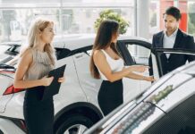 Российский авторынок продолжает падение: за полгода продажи снизились на 28%