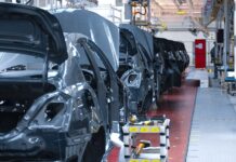 Stellantis теряет миллиарды из-за новых пошлин