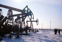 Пошлины Трампа, развал ОПЕК+, иранский фактор: названы риски для российской нефти