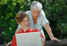 Бабушкин стартап: российские пенсионерки раскрыли, почему их берут в аренду