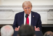 100 процентов устрашения: Трамп пригрозил России и её торговым партнерам громадными пошлинами