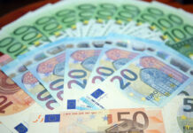 Надвигающийся экономический кризис назвали позором для самолюбивого президента европейской страны