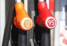 Названы причины, по которым дорожает бензин на заправках