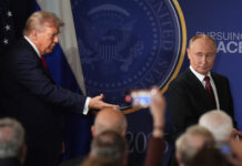 Без фанатизма: США пока не будут вводить санкции против России