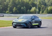 Состоялся российский дебют EXEED EXLANTIX ES на Moscow Raceway