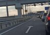 Транспортный коллапс на Крымском мосту бьет рекорды – образовалась пробка в 35 километров