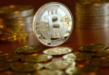 Трамп кует новую власть, выбивая табуретку из-под ФРС