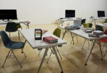 Кадровый перебор: каждая десятая компания планирует сократить персонал осенью