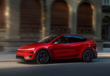 Tesla показала новую самую дорогую версию кроссовера Model Y Performance