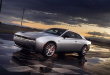 Американца оштрафовали за слишком громкий выхлоп у электрического Dodge Charger