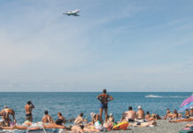 Турция остается на первом месте у россиян по поездкам в бархатный сезон: протесты отпускникам не помеха