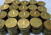 Рубль ослабнет, но умеренно: эксперты дали прогнозы на октябрь