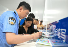 «Слава товарищу Си!»: ажиотаж на авиабилеты в Китай вызвало одно сообщение