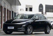 Hongqi представила электроседан E-QM5 со сменной батареей