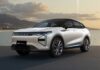 Chery представила для зарубежных рынков гибридный кроссовер Exeed с запасом хода 1400 км