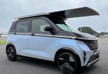 Nissan представила солнечную панель для своего электрокара