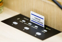 Самозанятость могут отменить: власти обсуждают судьбу налога на профессиональный доход