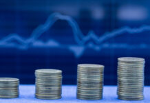 Почему ЦБ снизил ключевую ставку только на полпроцента: эксперты дали объяснение