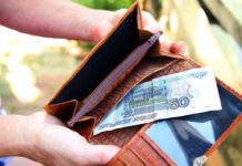 Дотянуть до получки: почему все больше россиян занимают деньги до зарплаты