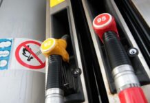 Нефтяникам заплатят за дешевый бензин: спасет ли это от роста цен на АЗС