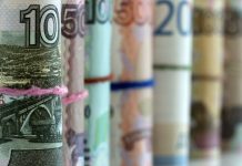 Занял тысячу — отдал две: как изменятся правила работы МФО