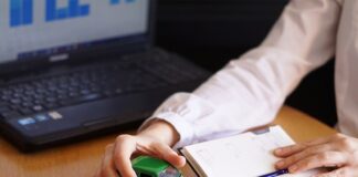 Почему из-за утильсбора россияне стали меньше брать кредитов?