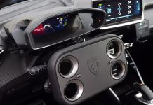 Peugeot планирует оснастить свои будущие модели прямоугольными рулями