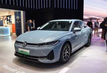 Volkswagen готовит для Китая гибридный Passat с запасом хода 1300 км